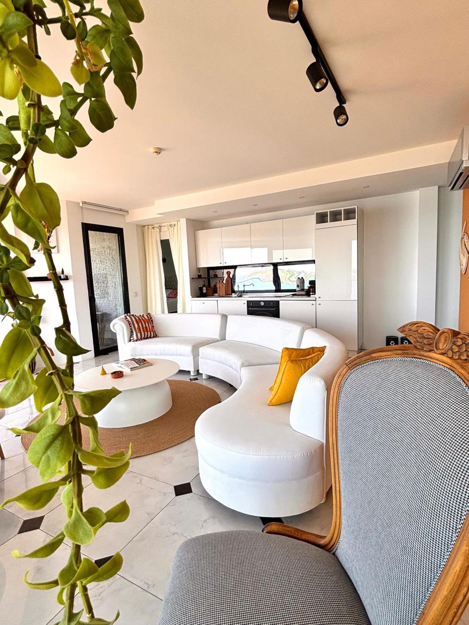 Sato Design Hotel (Adults Only) Чешме Номер фото