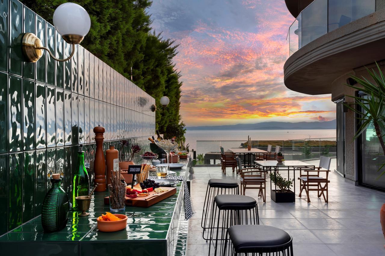 Sato Design Hotel (Adults Only) Чешме Екстер'єр фото